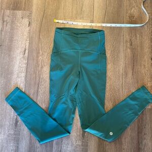 Lululemon- swift speed- size 0- like new!